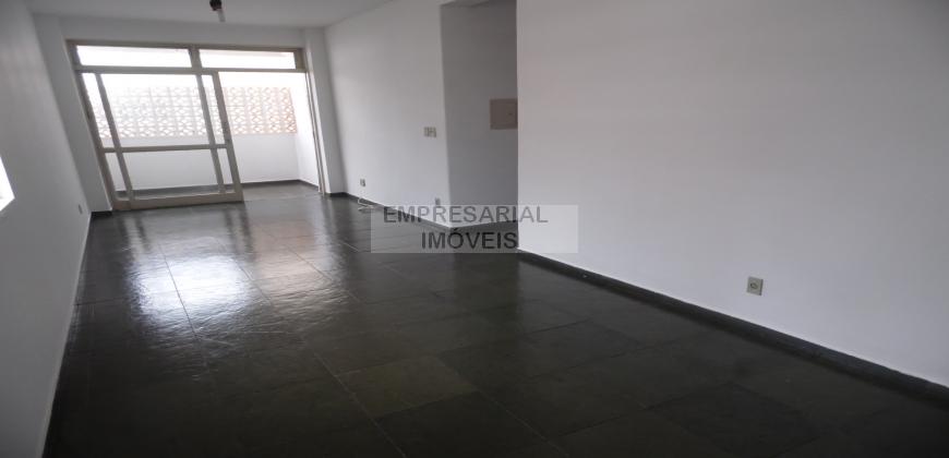 Casa Comercial à venda com 3 quartos, 110m² - Foto 5