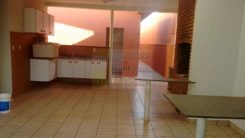 Casa à venda com 3 quartos, 260m² - Foto 25