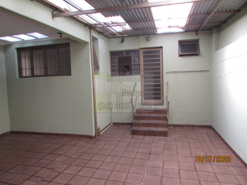 Sobrado para alugar com 3 quartos, 120m² - Foto 1