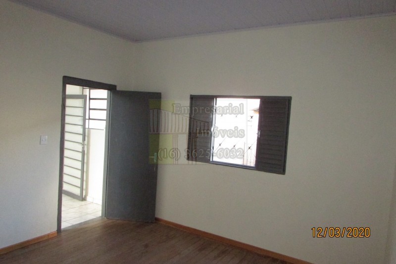 Casa para alugar com 2 quartos, 70m² - Foto 8