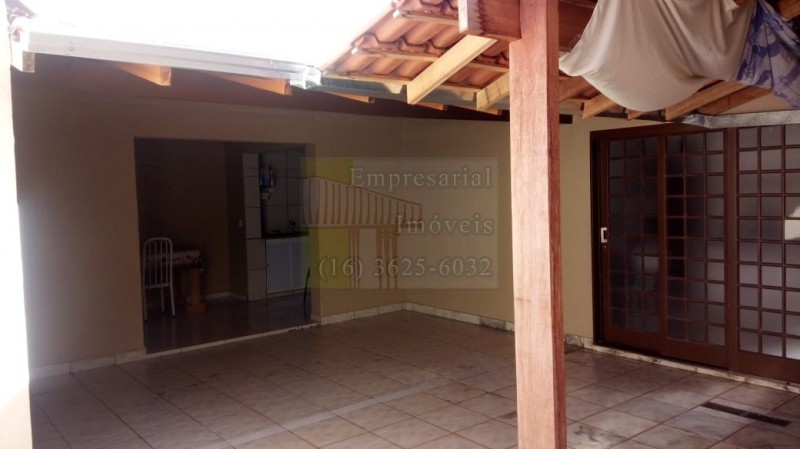 Casa à venda com 4 quartos - Foto 1