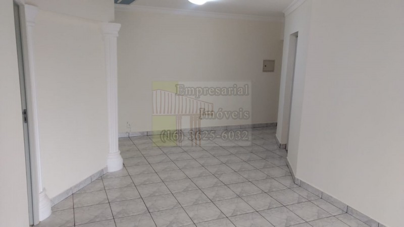 Apartamento para alugar com 3 quartos, 90m² - Foto 2