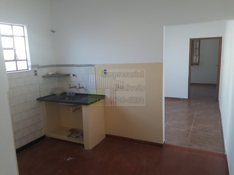 Casa à venda com 1 quarto, 55m² - Foto 5