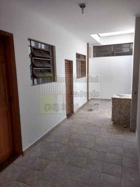 Casa para alugar com 1 quarto, 60m² - Foto 2