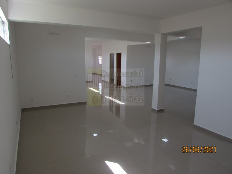 Prédio Inteiro para alugar, 120m² - Foto 1