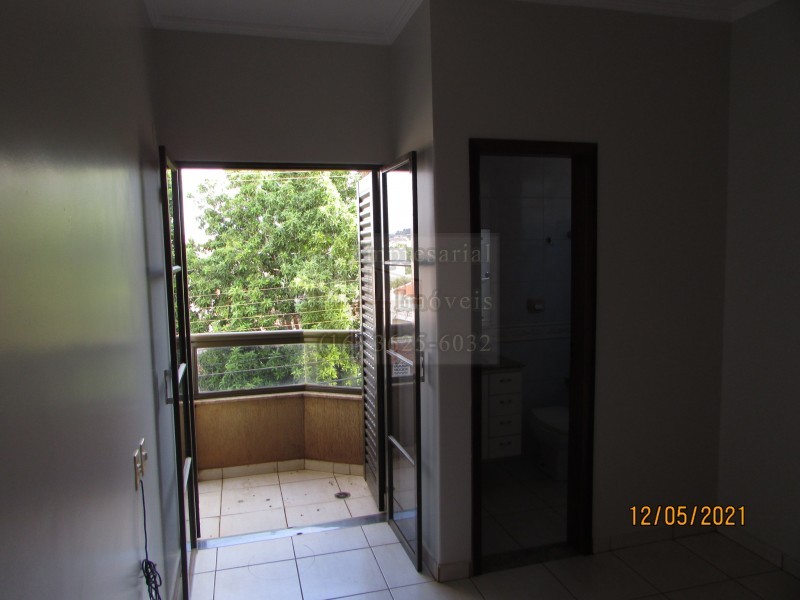 Apartamento à venda com 3 quartos, 100m² - Foto 23