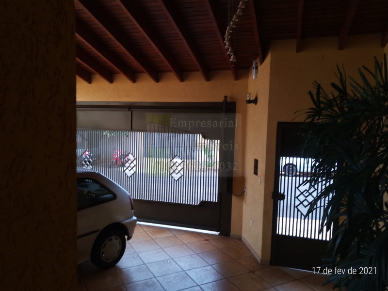 Casa à venda com 3 quartos, 291m² - Foto 25