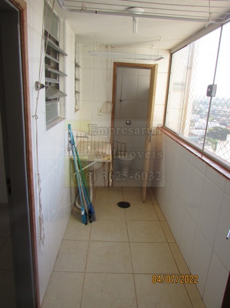 Apartamento à venda com 3 quartos - Foto 12