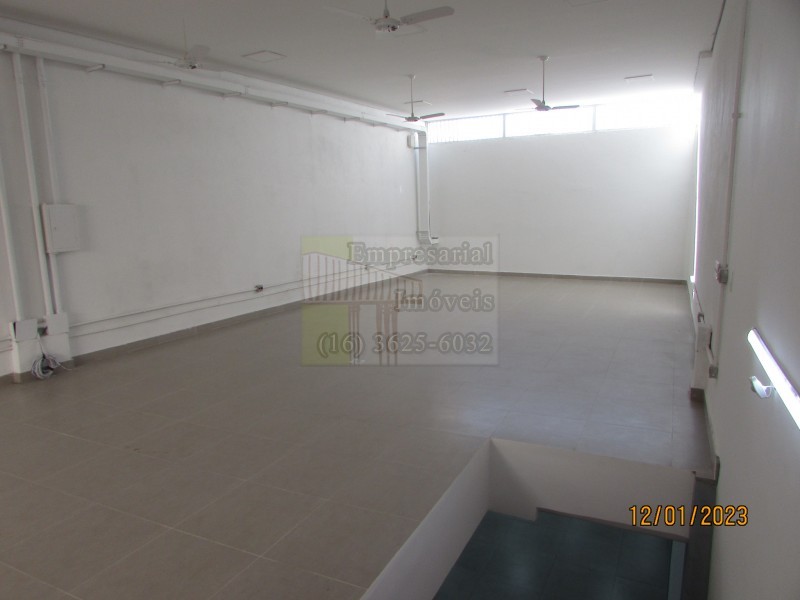 Prédio Inteiro para alugar, 450m² - Foto 3