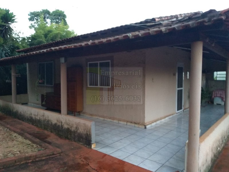 Fazenda à venda com 3 quartos, 3832m² - Foto 1