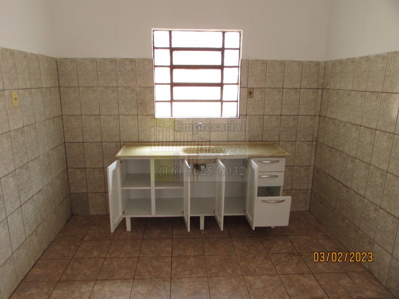 Casa para alugar com 2 quartos, 60m² - Foto 15