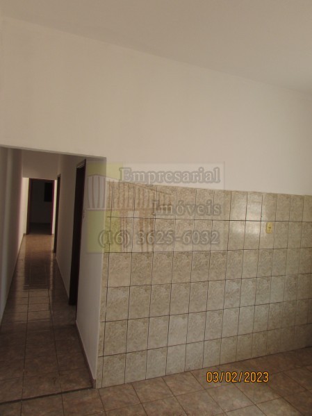 Casa para alugar com 2 quartos, 60m² - Foto 1