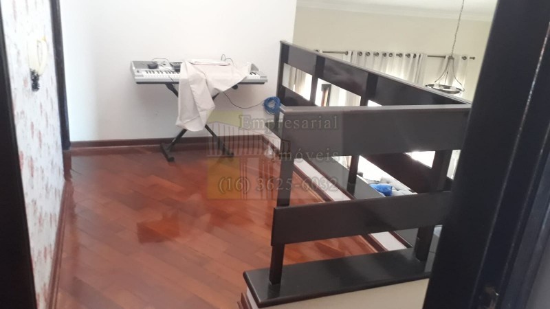 Casa para alugar com 4 quartos, 500m² - Foto 37