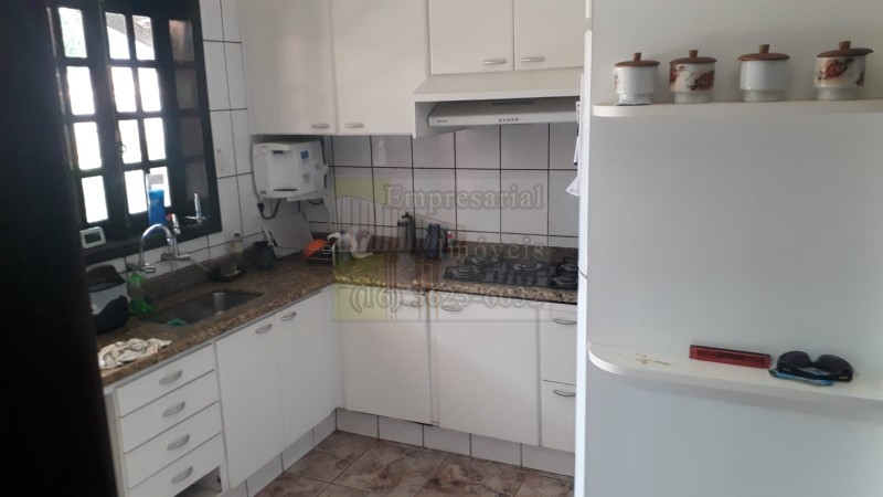 Casa para alugar com 4 quartos, 500m² - Foto 21