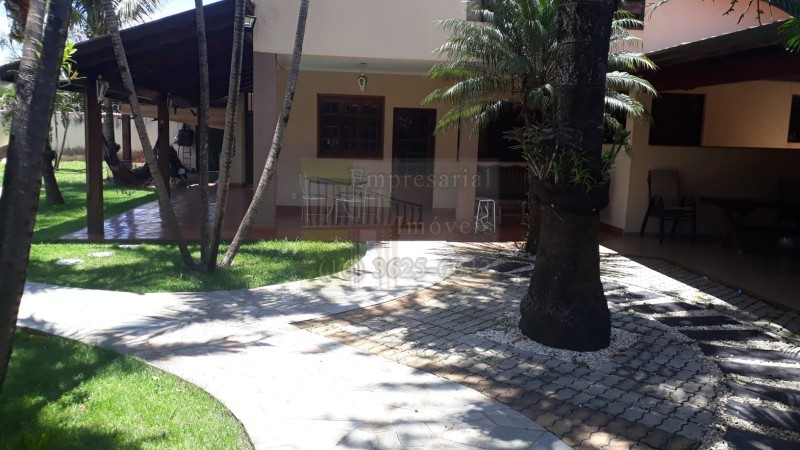 Casa para alugar com 4 quartos, 500m² - Foto 11