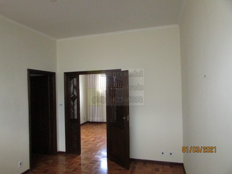 Casa à venda com 2 quartos, 90m² - Foto 9