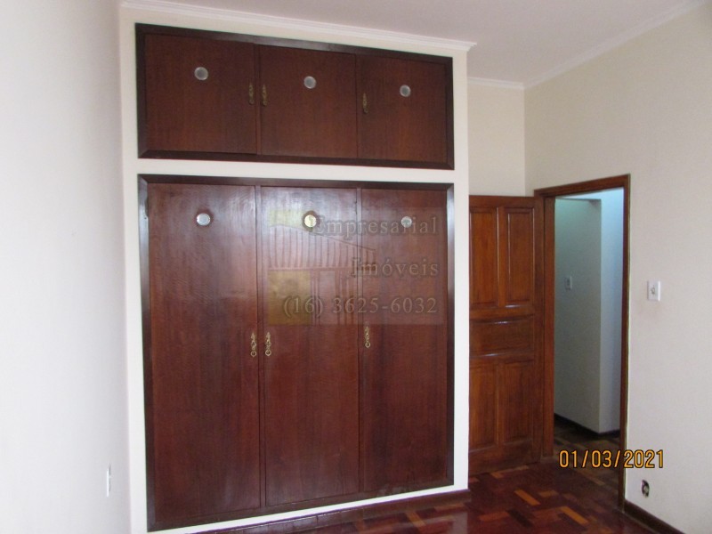 Casa à venda com 2 quartos, 90m² - Foto 2