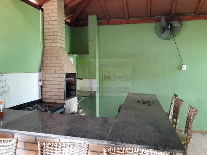 Casa à venda com 3 quartos, 123m² - Foto 1