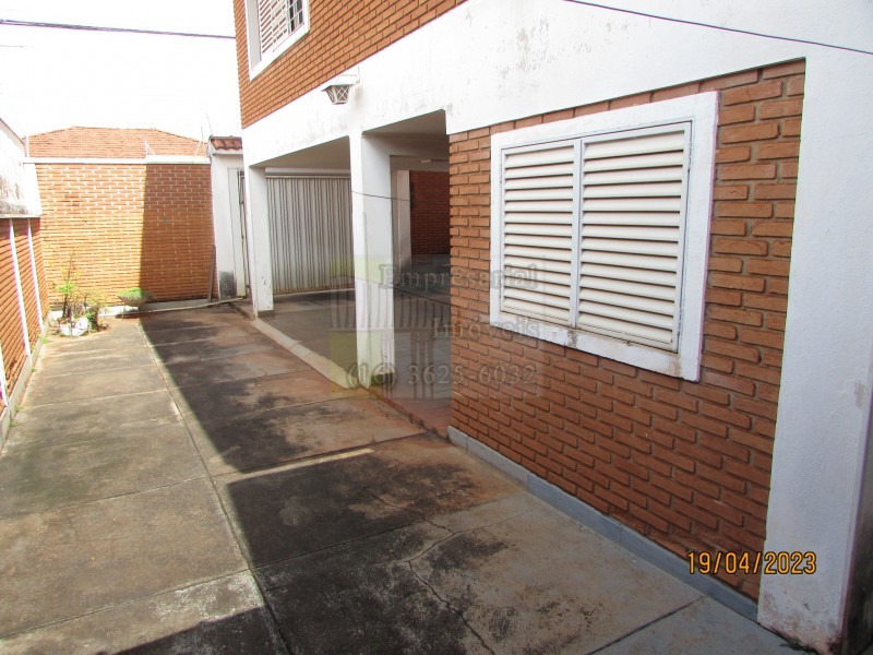 Casa para alugar com 3 quartos, 190m² - Foto 22