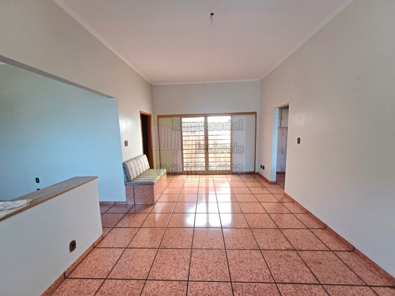 Casa à venda com 2 quartos, 120m² - Foto 11