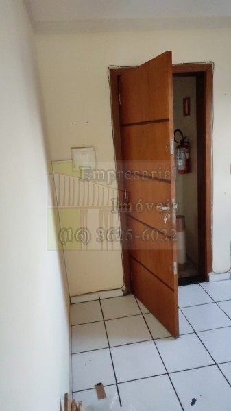 Apartamento para alugar com 2 quartos, 60m² - Foto 4