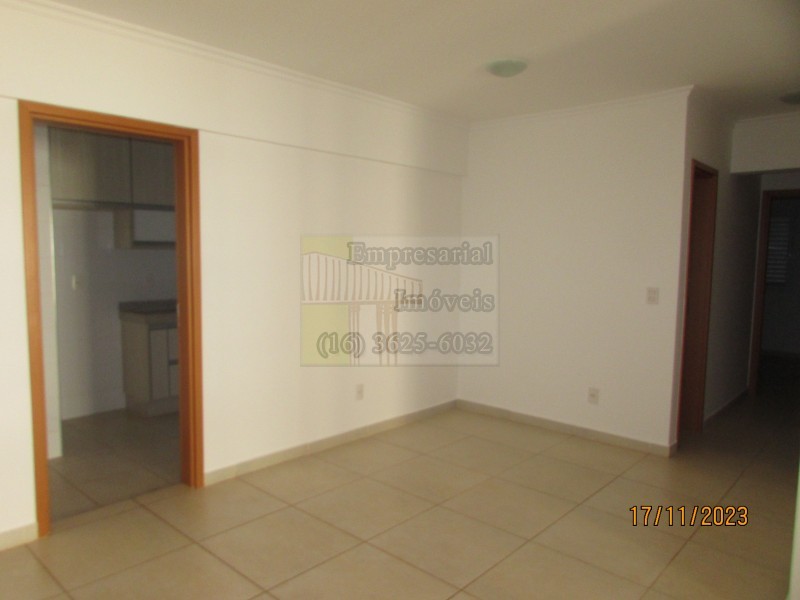 Apartamento para alugar com 3 quartos, 93m² - Foto 4