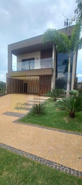 Sobrado à venda com 3 quartos, 305m² - Foto 3