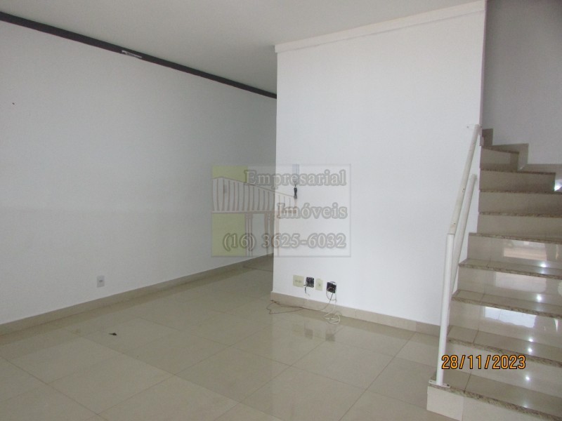 Sobrado à venda com 2 quartos, 72m² - Foto 1