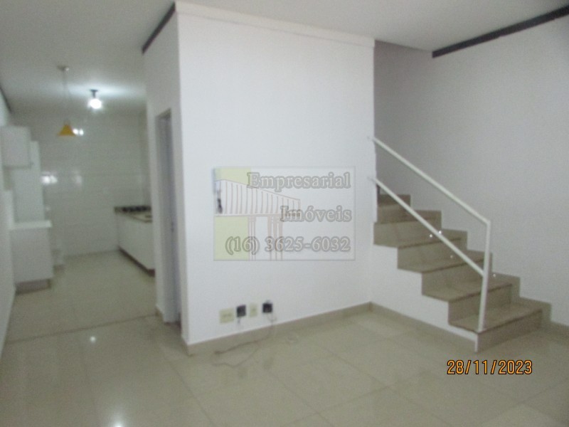 Sobrado à venda com 2 quartos, 72m² - Foto 3