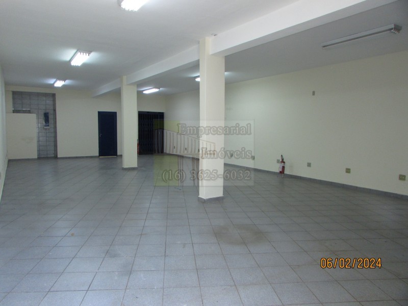 Prédio Inteiro para alugar, 270m² - Foto 1