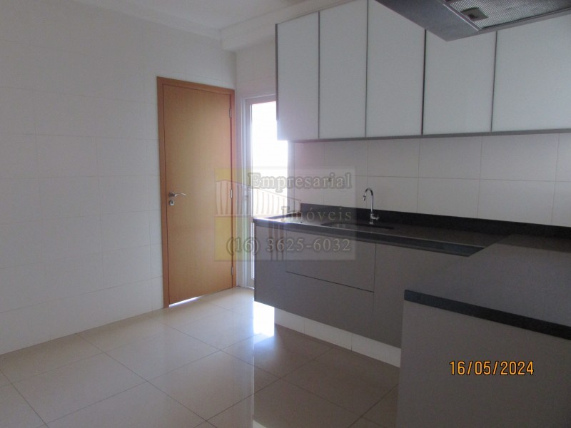 Apartamento para alugar com 3 quartos, 144m² - Foto 6