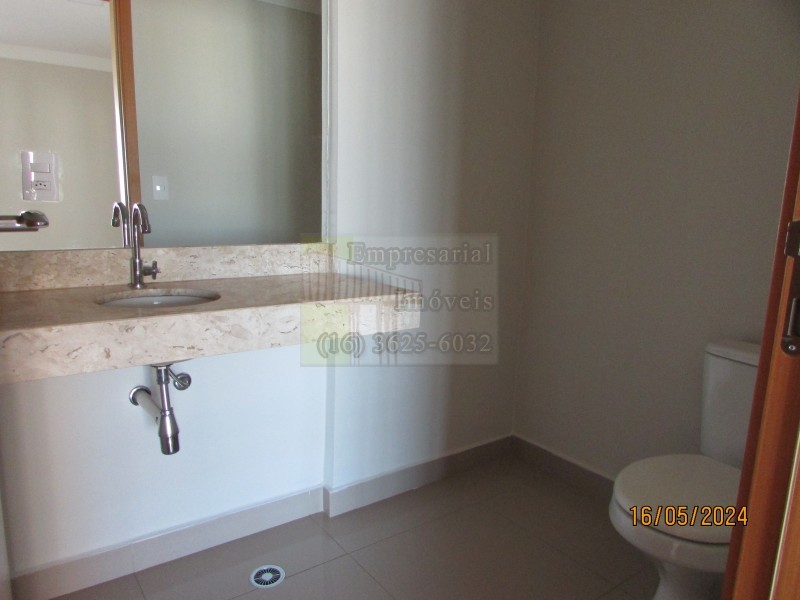 Apartamento para alugar com 3 quartos, 144m² - Foto 2