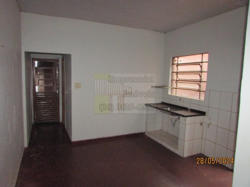 Casa à venda e aluguel com 1 quarto, 50m² - Foto 9