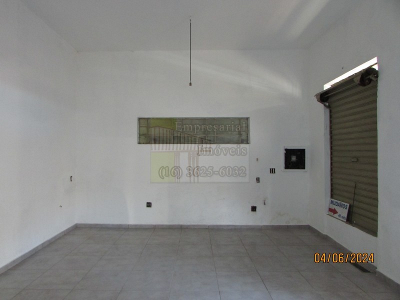 Prédio Inteiro para alugar, 70m² - Foto 4