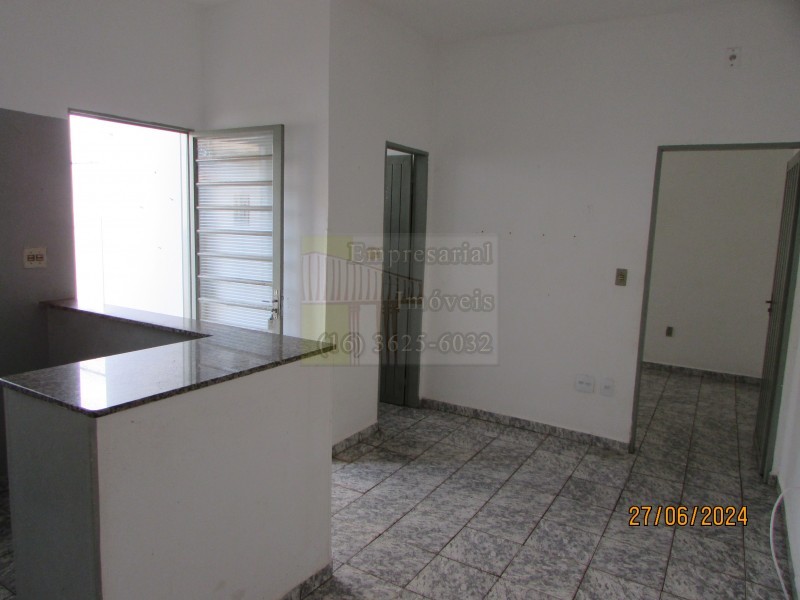 Casa para alugar com 1 quarto, 50m² - Foto 1