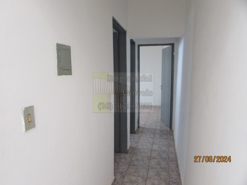 Casa para alugar com 2 quartos, 60m² - Foto 5