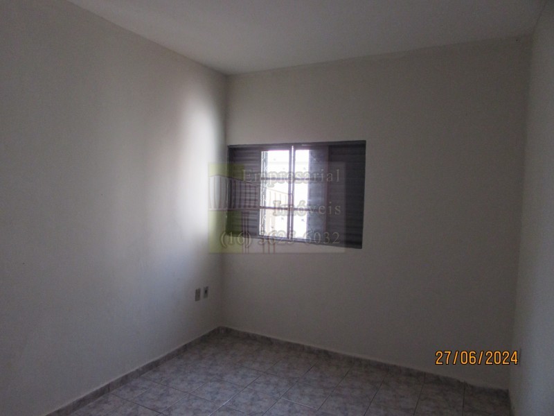 Casa para alugar com 2 quartos, 60m² - Foto 9