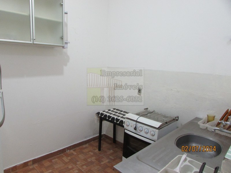 Casa para alugar com 1 quarto, 28m² - Foto 3