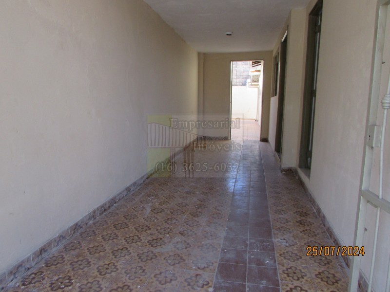 Casa para alugar com 1 quarto, 90m² - Foto 1