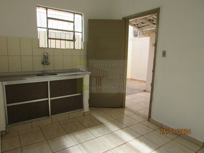 Casa para alugar com 1 quarto, 90m² - Foto 7