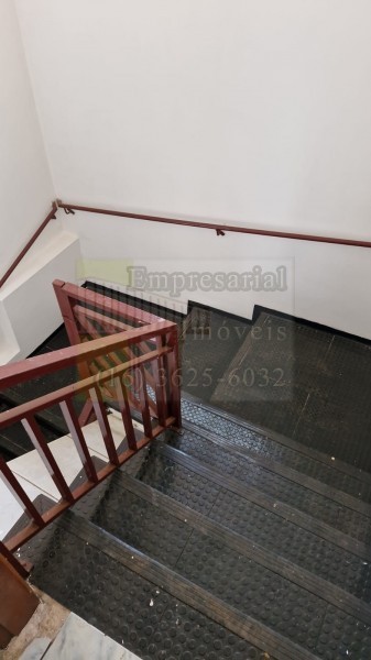 Casa para alugar com 2 quartos, 60m² - Foto 10