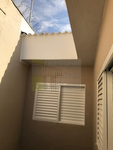 Casa à venda com 3 quartos, 200m² - Foto 21