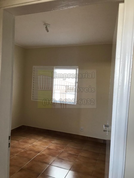 Casa à venda com 3 quartos, 200m² - Foto 4