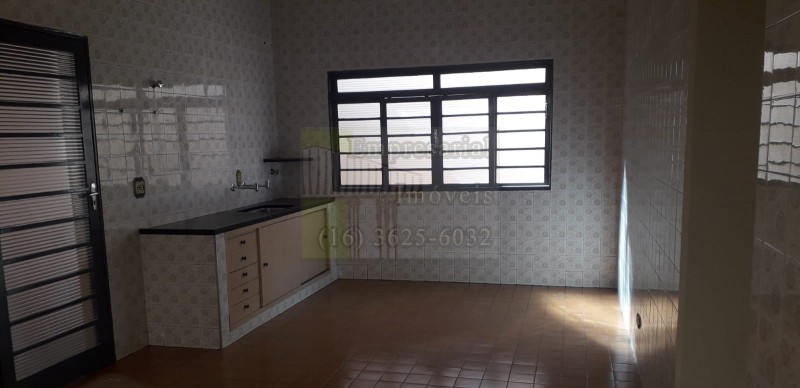 Casa para alugar com 3 quartos, 120m² - Foto 18