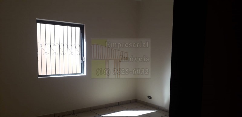 Casa para alugar com 3 quartos, 120m² - Foto 9