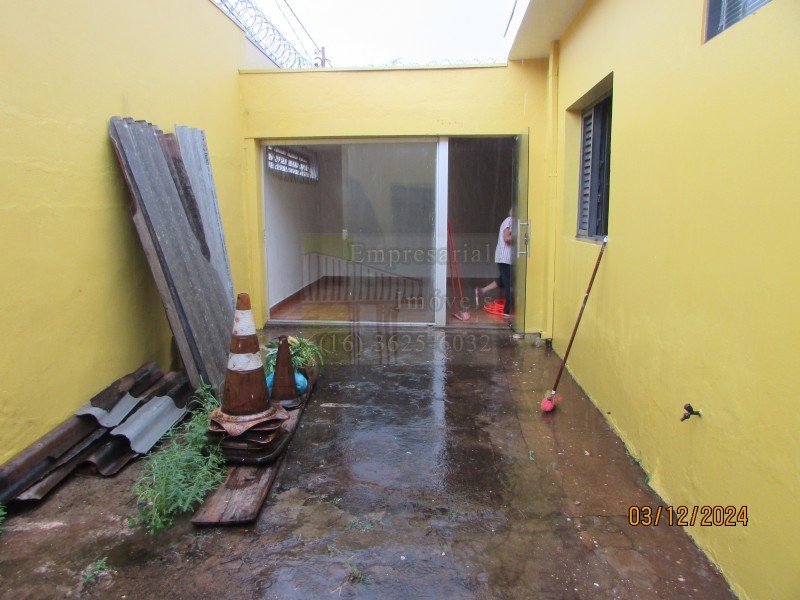 Casa para alugar com 2 quartos, 100m² - Foto 12