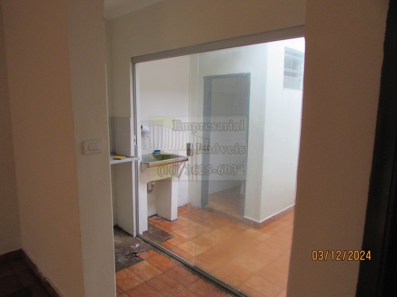 Casa para alugar com 2 quartos, 100m² - Foto 17