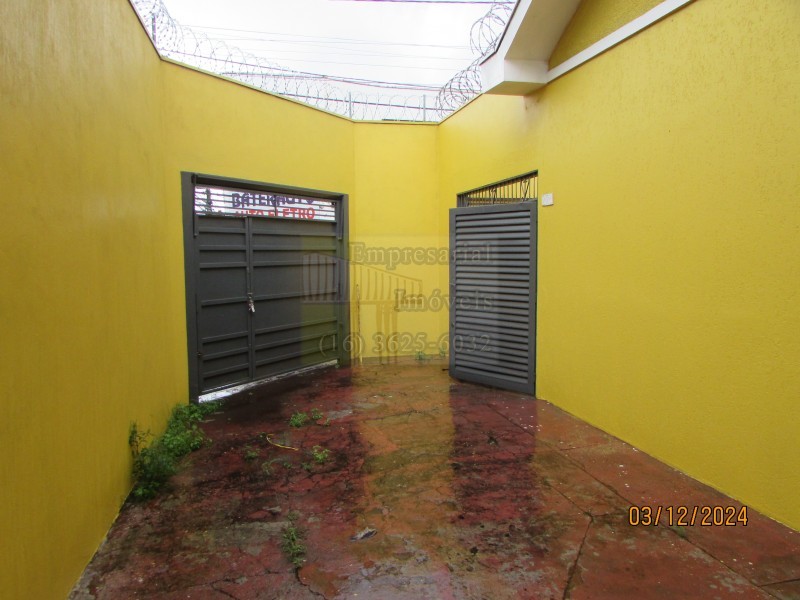 Casa para alugar com 2 quartos, 100m² - Foto 1