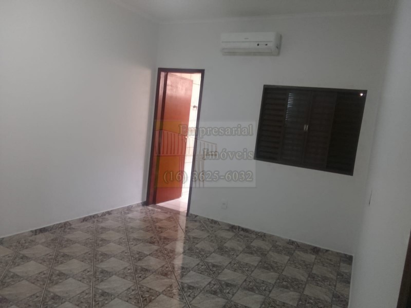 Casa para alugar com 3 quartos, 100m² - Foto 4