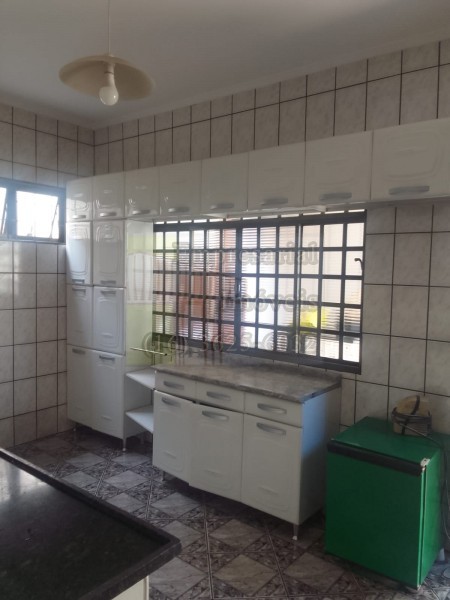 Casa para alugar com 3 quartos, 100m² - Foto 34